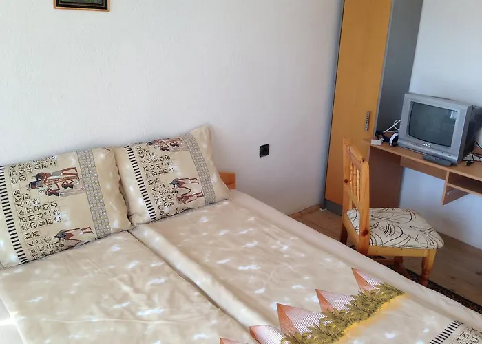 بيت ضيافة Katya سموليان